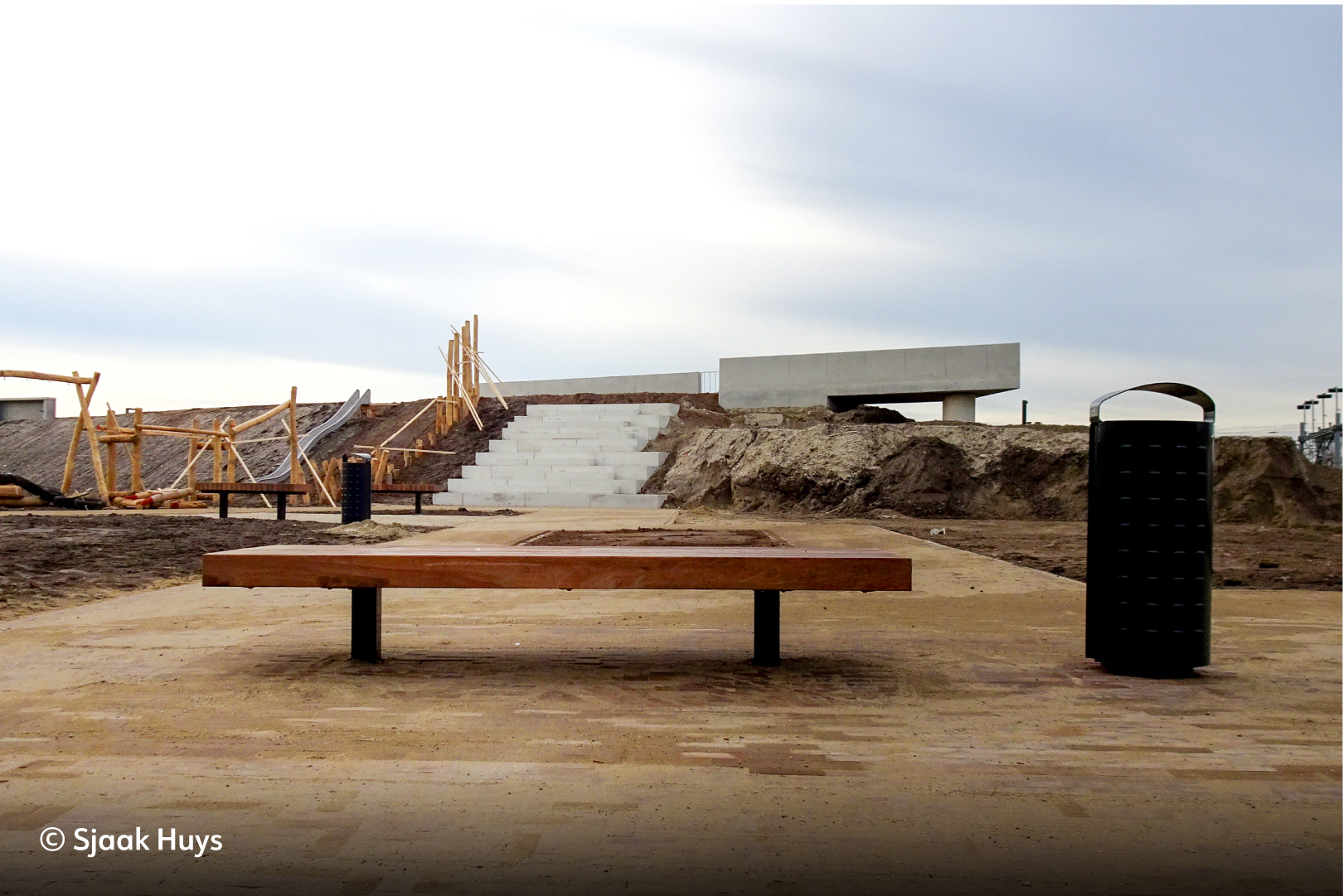 Speeltoestellen activiteitenplein 